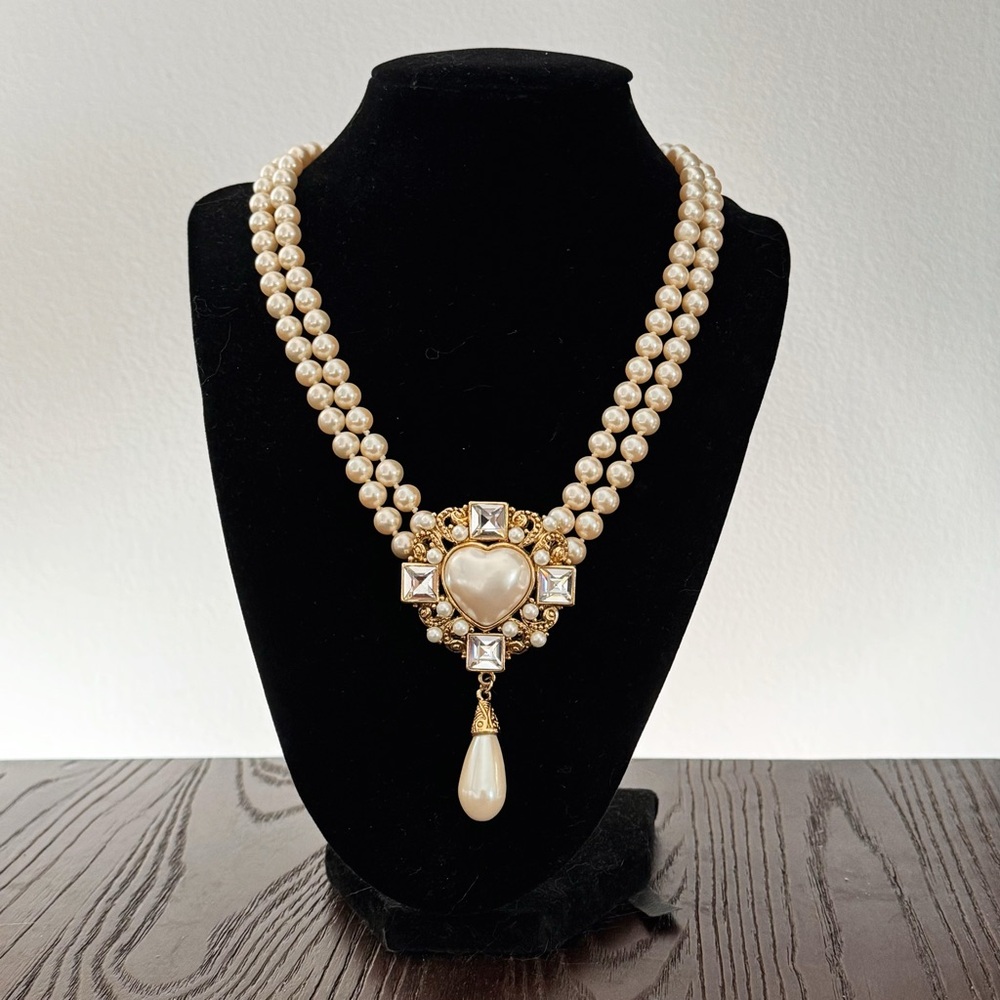 ✨Stunning Pearl Heart Necklace with Crystals Signed Alfred Sung - Picture 2 of 6